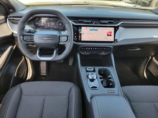 41 2026 Jeep Cherokee LAREDO/LIMITED