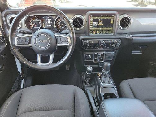 2022 Jeep Gladiator Overland