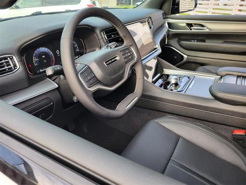 2026 Jeep Grand Wagoneer LIMITED