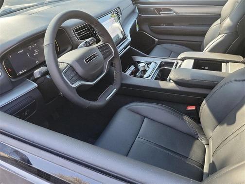 2025 Jeep Wagoneer Series II