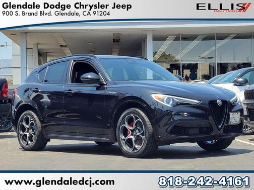 Vulcano Black Metallic 2023 Alfa Romeo Stelvio Veloce