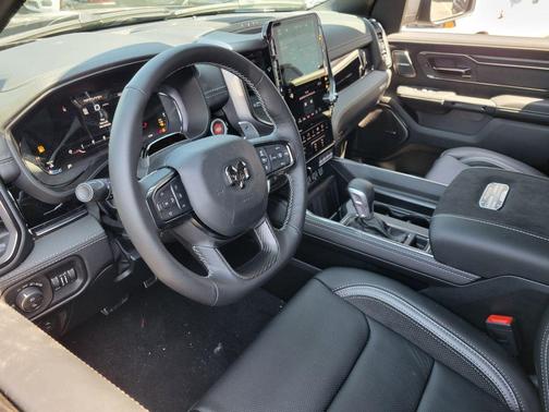 Diamond Black 2026 RAM 1500 RHO