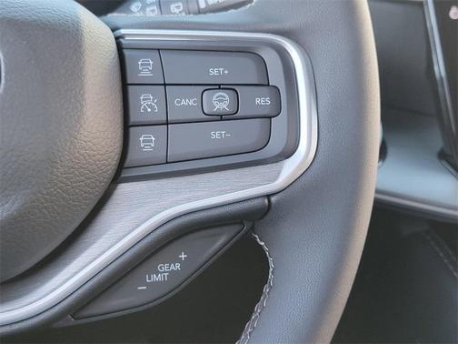 2026 Jeep Grand Wagoneer LIMITED