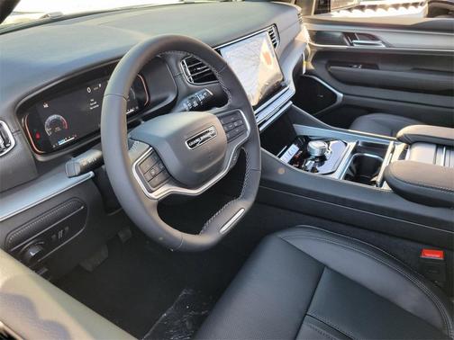 2026 Jeep Grand Wagoneer LIMITED