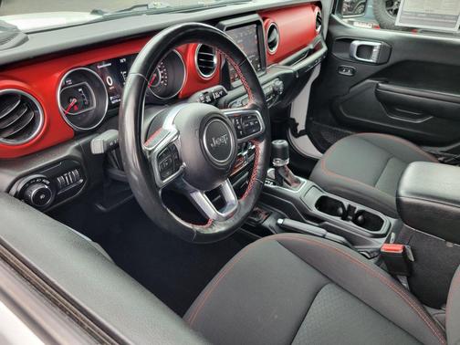 Bright White Clearcoat 2021 Jeep Wrangler Unlimited Rubicon