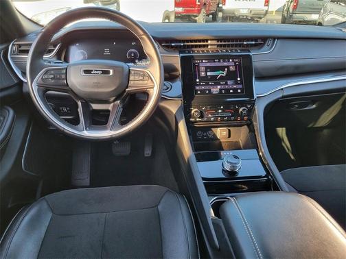 2022 Jeep Grand Cherokee L Laredo