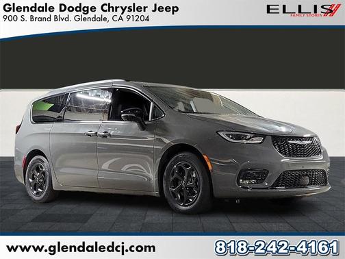 2025 Chrysler Pacifica Hybrid Select