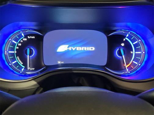 2025 Chrysler Pacifica Hybrid Select