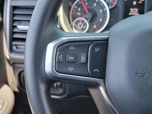 Diamond Black 2026 RAM 2500 Tradesman