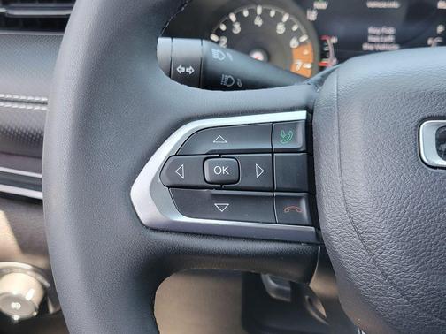 Billet Silver Metallic Clearcoat 2022 Jeep Compass Altitude