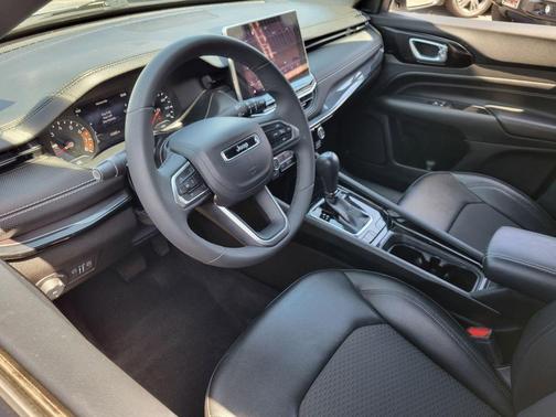 Billet Silver Metallic Clearcoat 2022 Jeep Compass Altitude