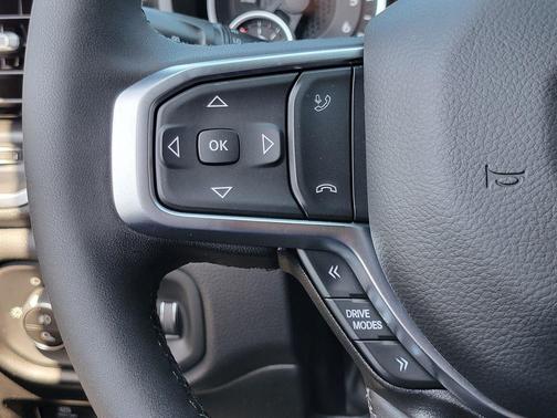 Molten Red Pearlcoat 2026 RAM 1500 Big Horn/Lone Star