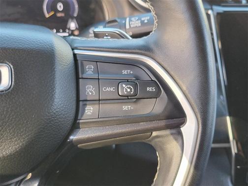 2022 Jeep Grand Cherokee L Laredo