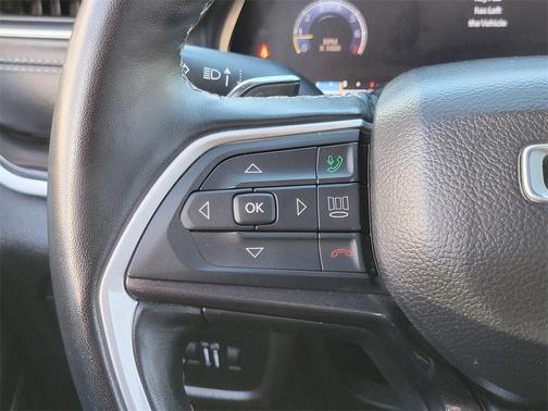 2022 Jeep Grand Cherokee L Laredo
