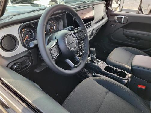 2026 Jeep Gladiator Sport