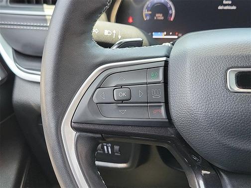 2022 Jeep Grand Cherokee L Laredo