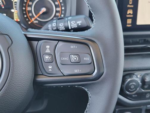 Black Clearcoat 2026 Jeep Wrangler Sport