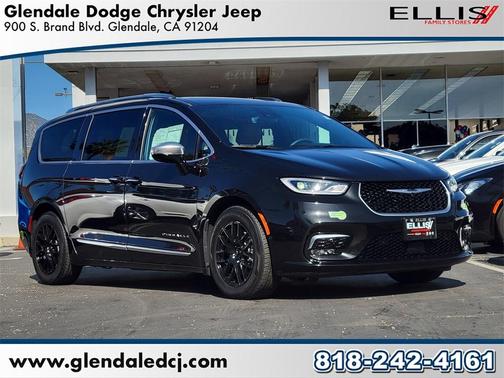 2023 Chrysler Pacifica Hybrid Pinnacle