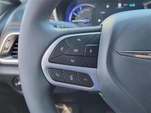 2023 Chrysler Pacifica Hybrid Pinnacle