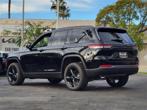 2026 Jeep Cherokee LAREDO/LIMITED