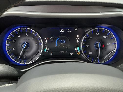 2023 Chrysler Pacifica Touring-L