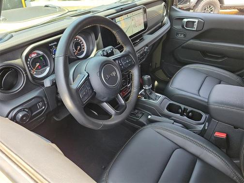 2025 Jeep Wrangler Rubicon 392