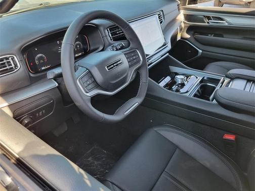 2026 Jeep Grand Wagoneer LIMITED