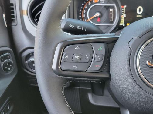 Black Clearcoat 2026 Jeep Wrangler Sport