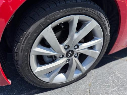 2016 Hyundai Veloster Base