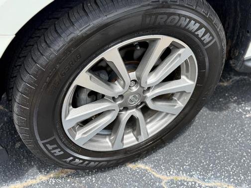 2015 Nissan Pathfinder SL