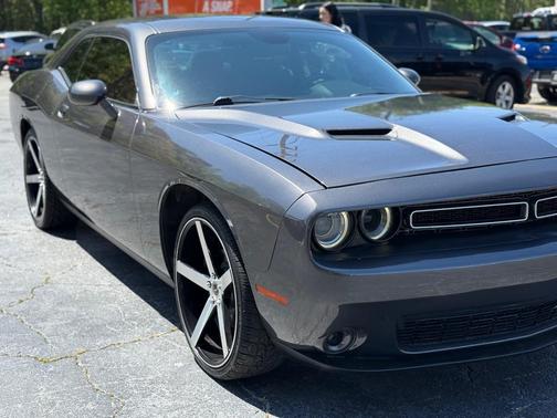 2016 Dodge Challenger SXT
