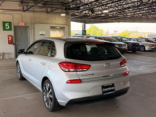 Symphony Air Silver 2018 Hyundai Elantra GT Base
