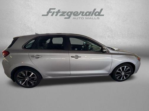 Symphony Air Silver 2018 Hyundai Elantra GT Base