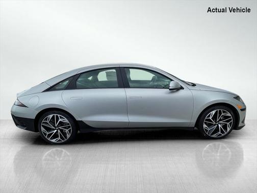 2025 Hyundai IONIQ 6 SE
