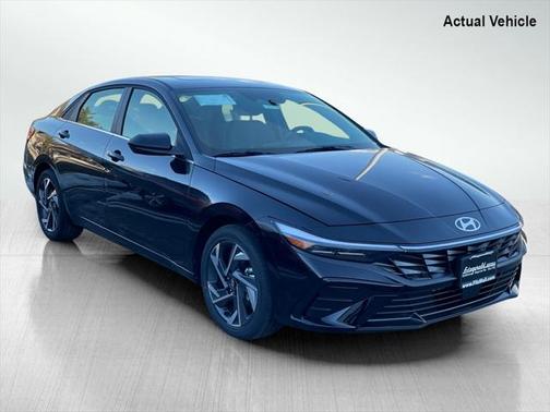 2025 Hyundai ELANTRA SEL