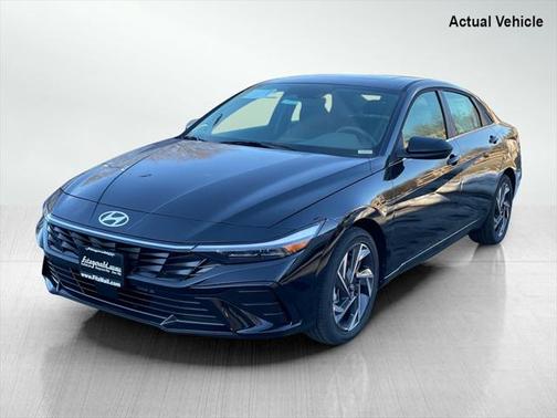 2025 Hyundai ELANTRA SEL