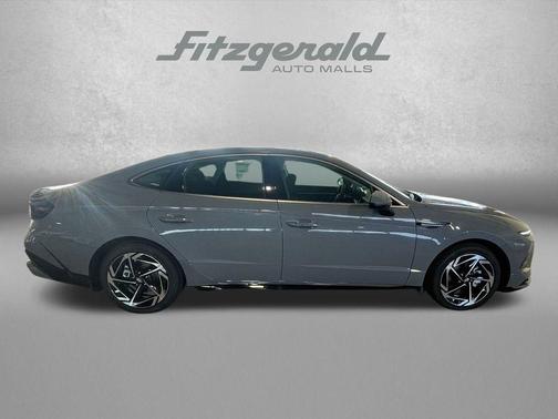 2026 Hyundai SONATA SEL