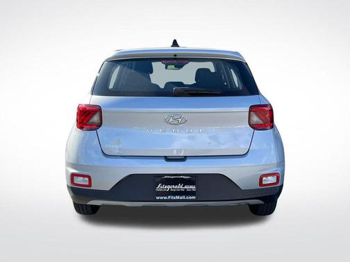 2022 Hyundai VENUE SE