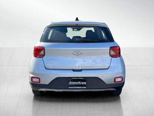 2022 Hyundai VENUE SE