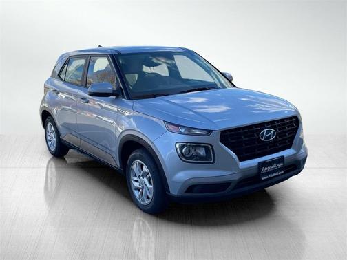 2022 Hyundai VENUE SE