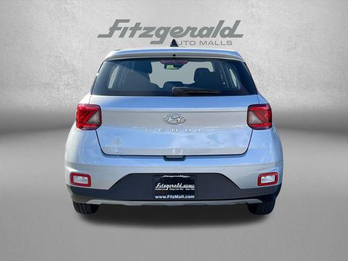 2022 Hyundai VENUE SE