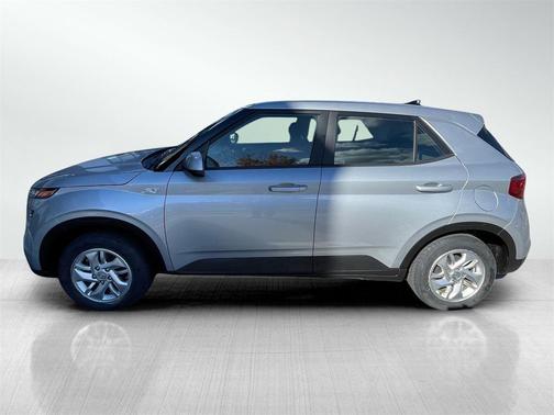 2022 Hyundai VENUE SE
