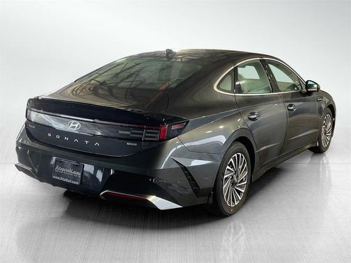 2026 Hyundai SONATA Hybrid Limited