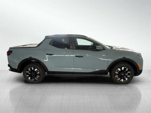 2025 Hyundai SANTA CRUZ SEL Activity