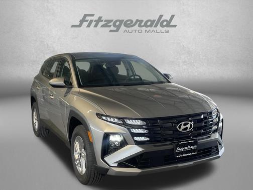Shimmering Silver 2026 Hyundai TUCSON SE