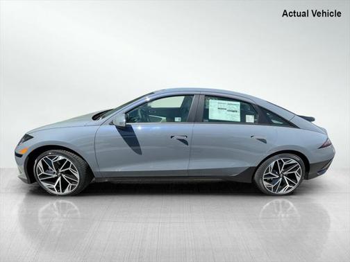 2025 Hyundai IONIQ 6 SE