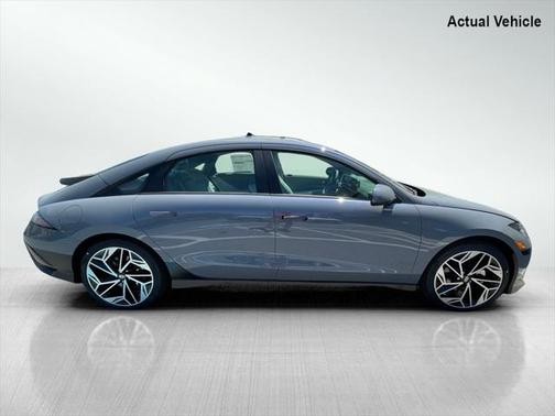 2025 Hyundai IONIQ 6 SE