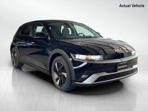 2025 Hyundai IONIQ 5 SE