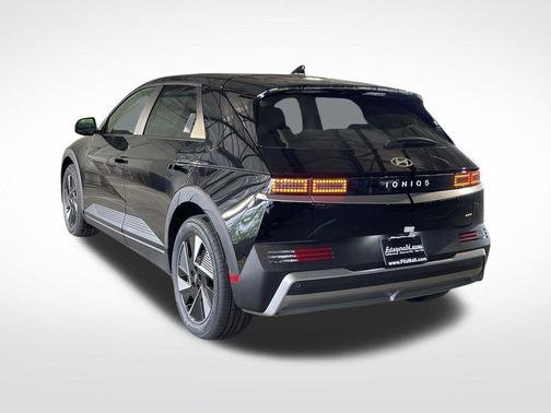 2025 Hyundai IONIQ 5 SE