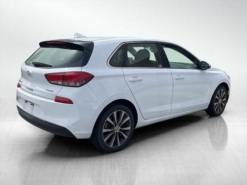 2019 Hyundai Elantra GT Base